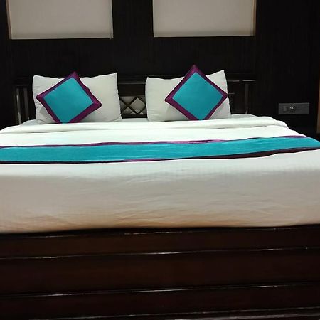 Hotel Little Palace Dibrugarh Dış mekan fotoğraf